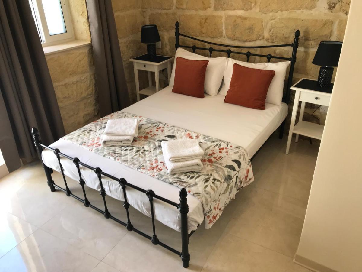 The Cloisters Bed And Breakfast Xagħra エクステリア 写真