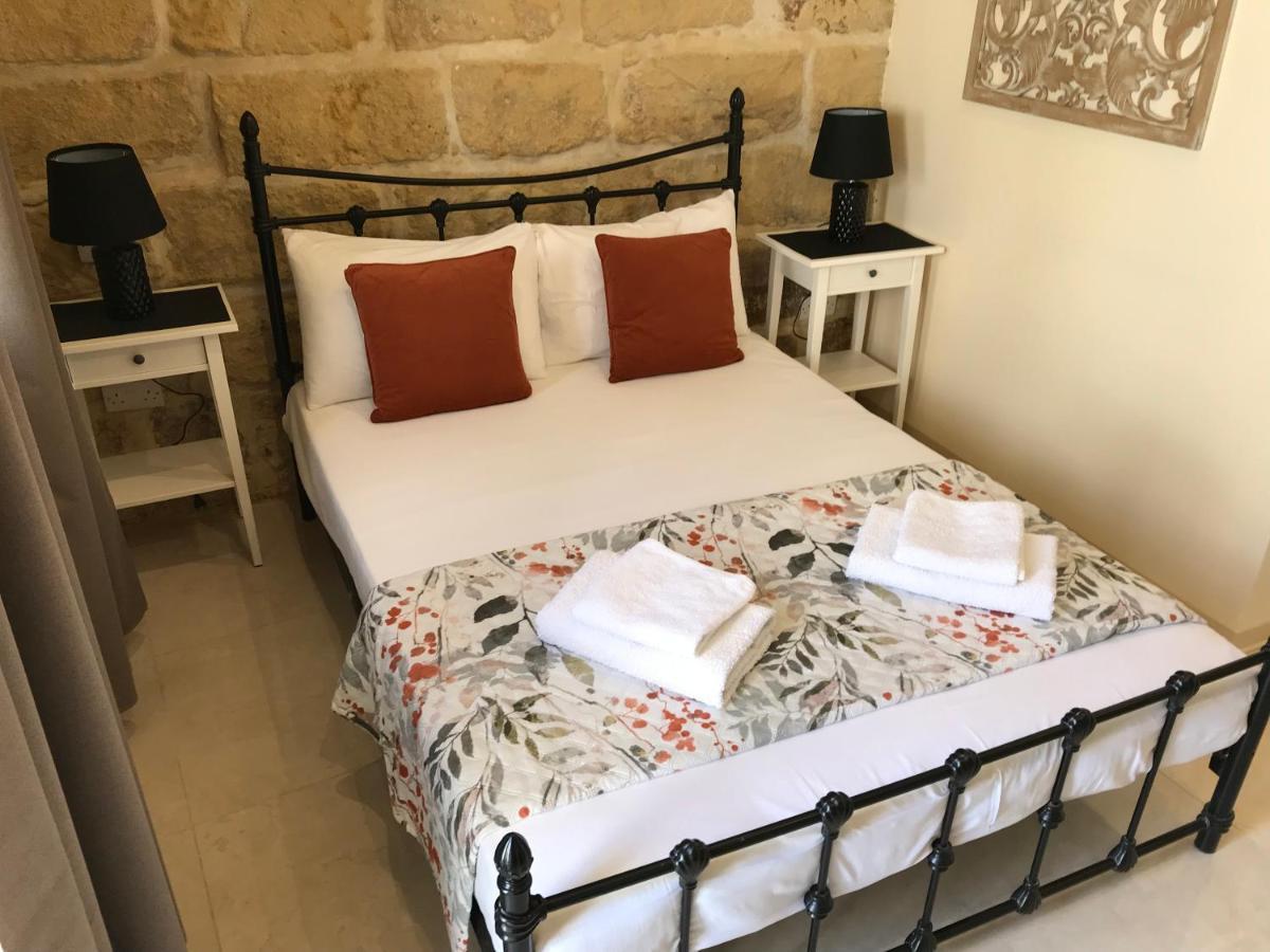 The Cloisters Bed And Breakfast Xagħra エクステリア 写真