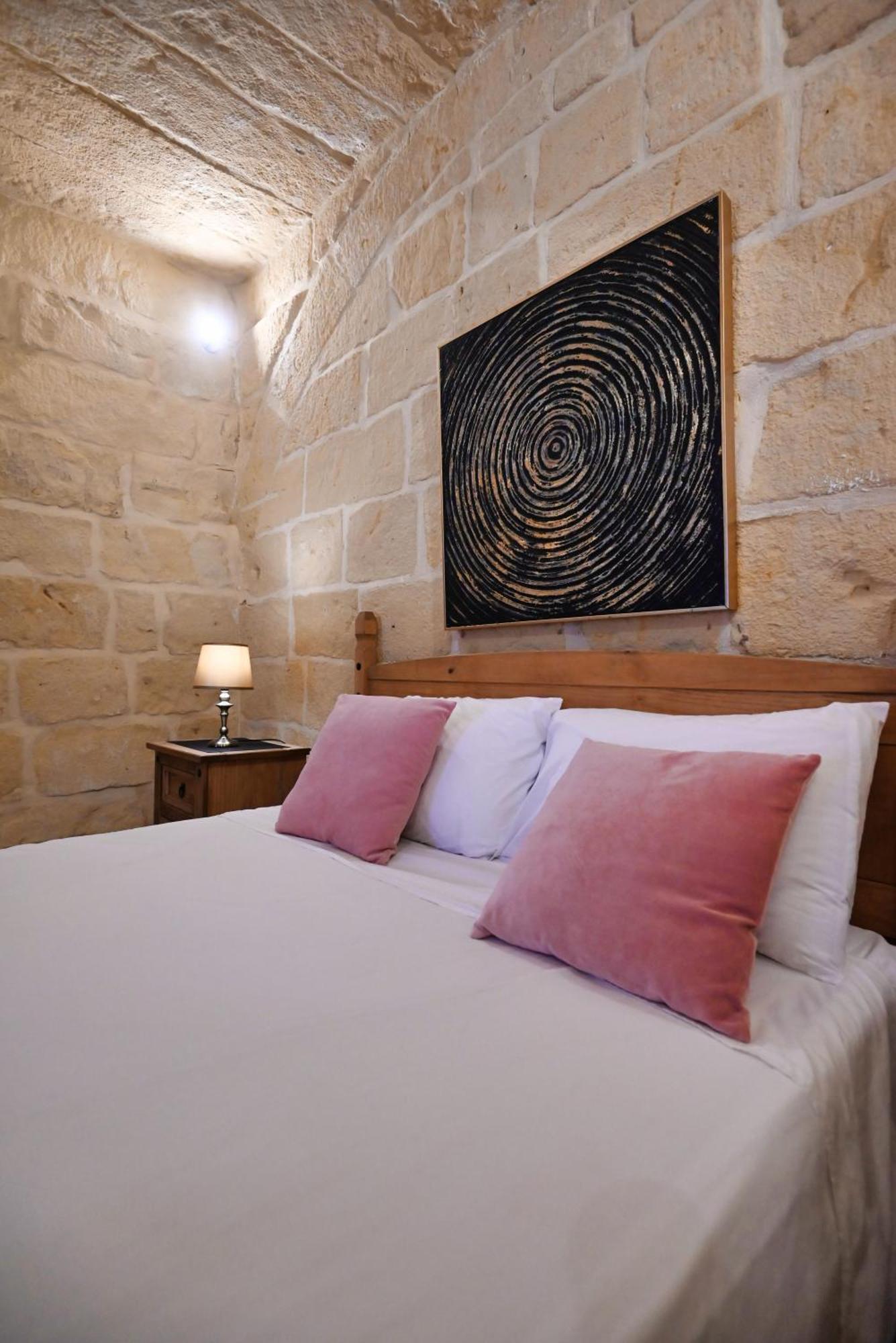 The Cloisters Bed And Breakfast Xagħra エクステリア 写真