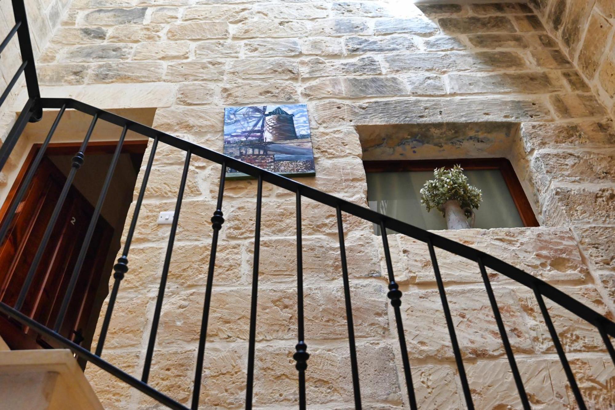 The Cloisters Bed And Breakfast Xagħra エクステリア 写真