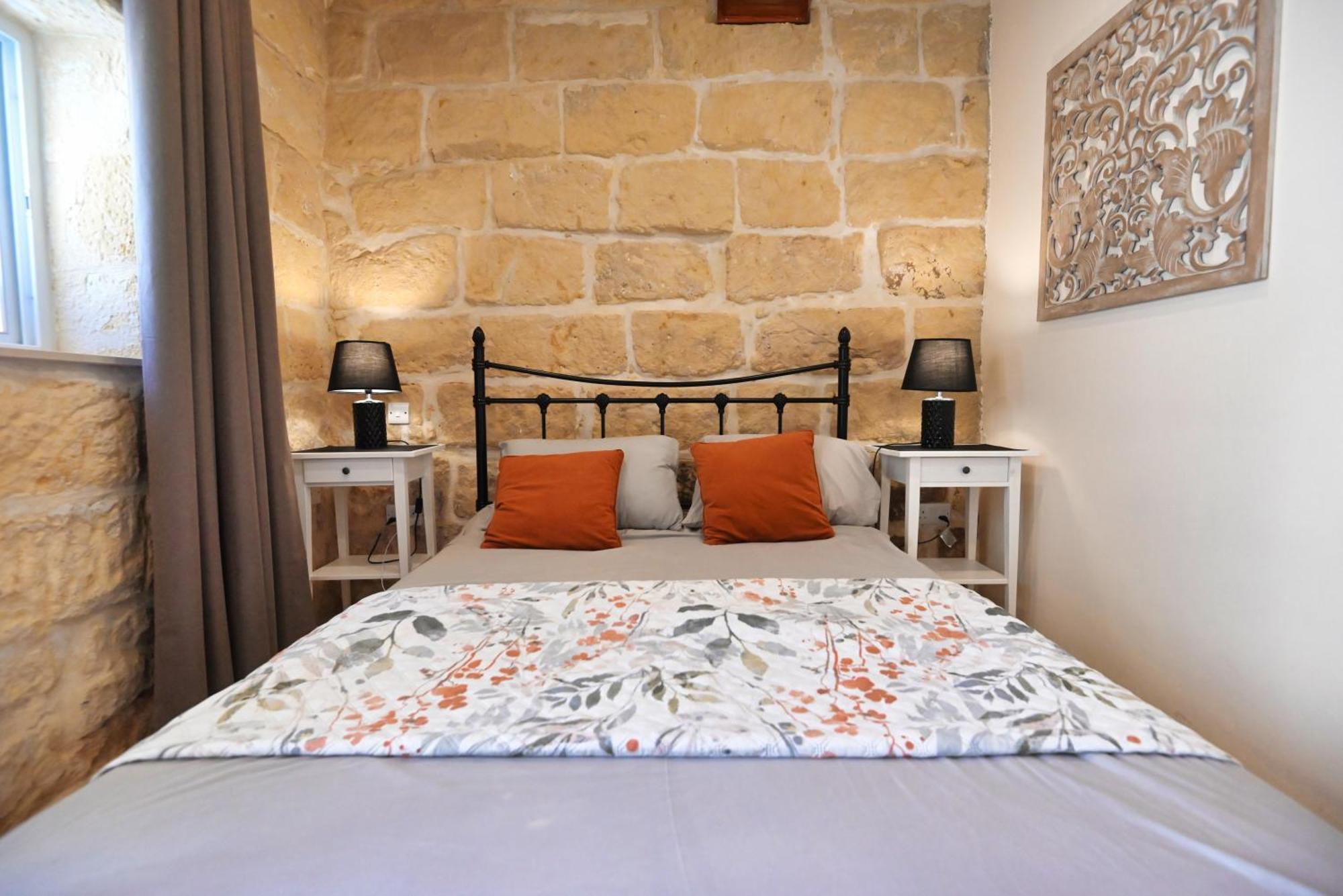 The Cloisters Bed And Breakfast Xagħra エクステリア 写真